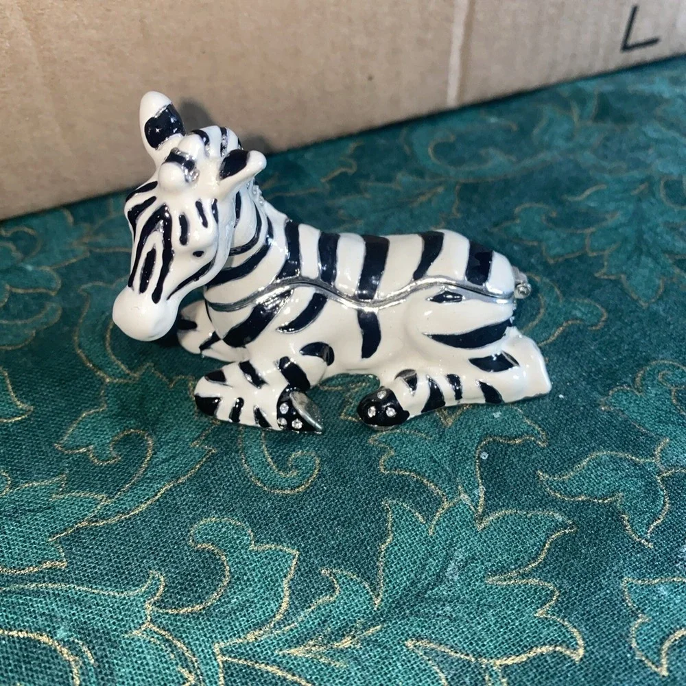 Vintage Enamel Zebra Jewelry / Trinket Box‎ W/ Crystal Jewels